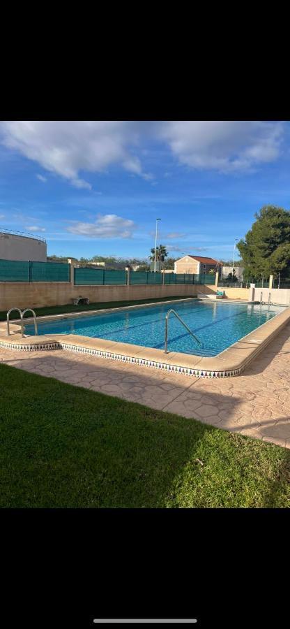 Villa Nadiya App Pool, Parking Torrevieja Exterior photo